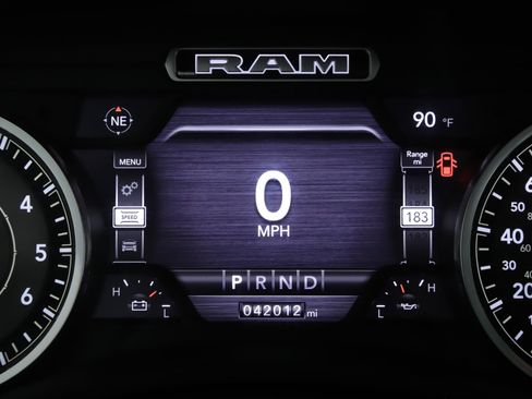 Used 2021 RAM 1500 Laramie AWD/4WD image 12