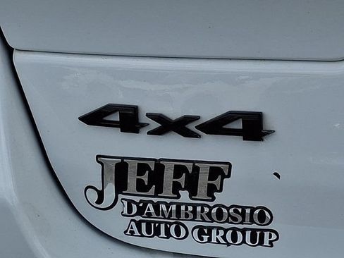 Certified 2023 Jeep Grand Cherokee Altitude AWD/4WD image 35