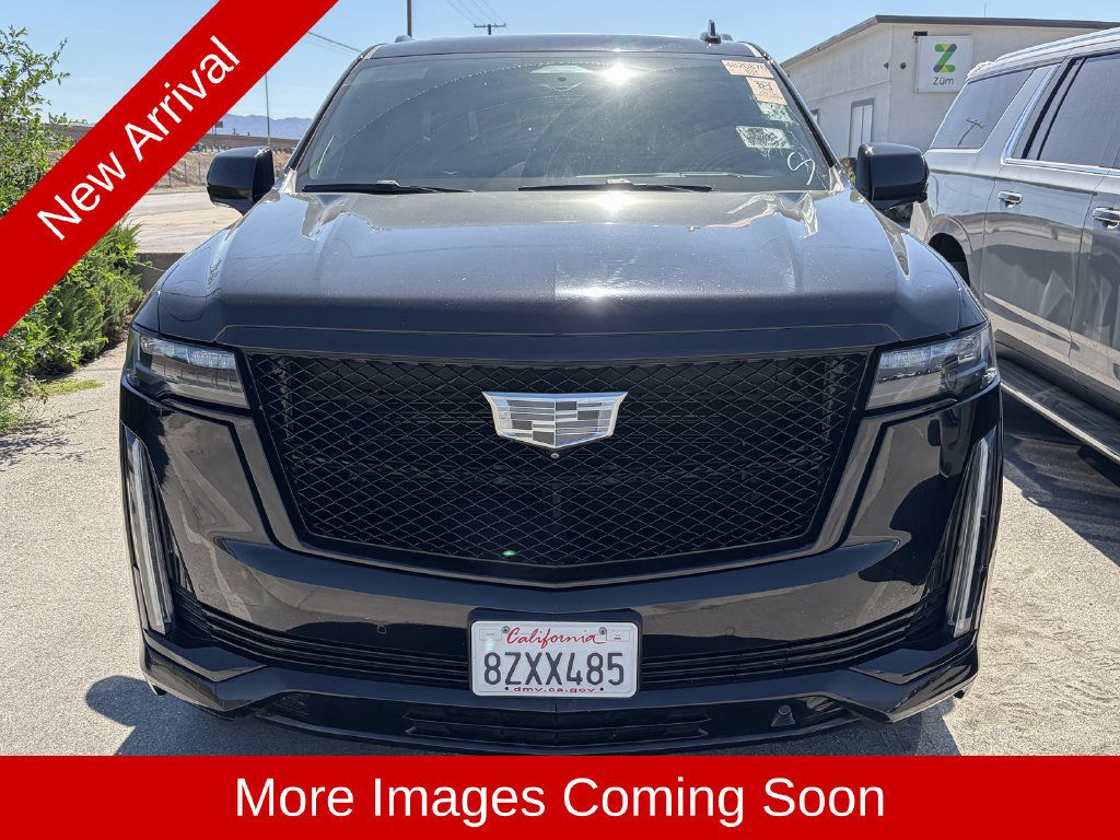 Used 2022 Cadillac Escalade Sport Platinum w/ LPO, ONYX Package AWD/4WD image 2