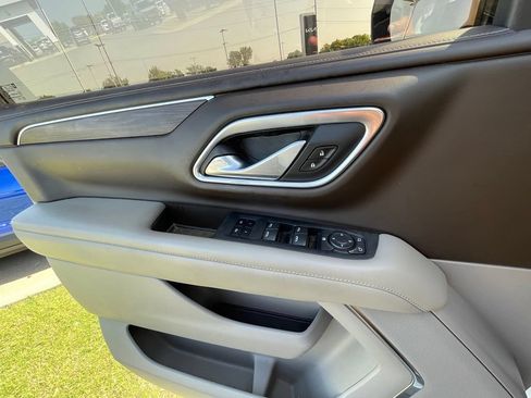 Used 2021 Chevrolet Tahoe Z71 AWD/4WD image 11