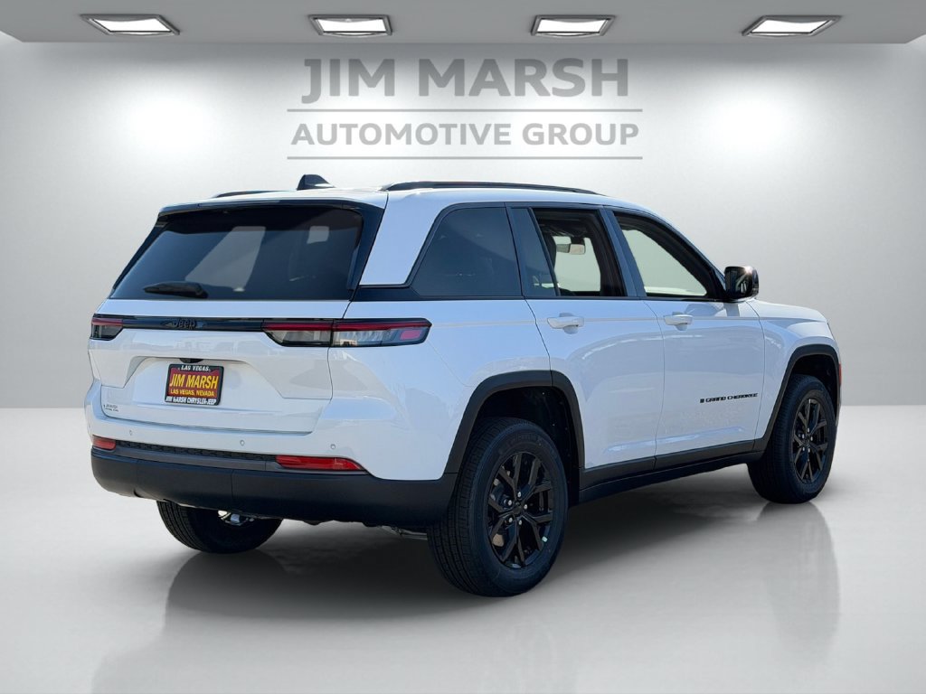 New 2026 Jeep Grand Cherokee Altitude RWD image 6