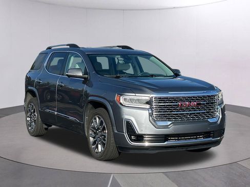 Used 2020 GMC Acadia Denali w/ Technology Package FWD image 8