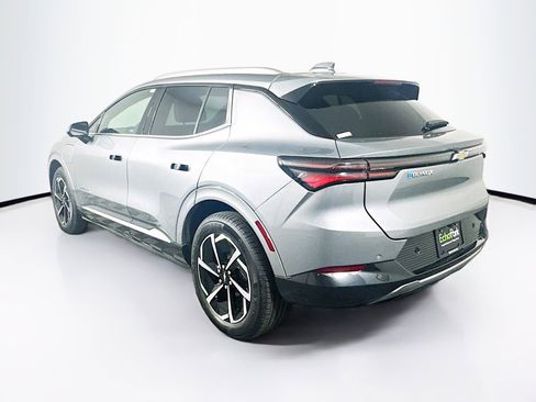 Used 2025 Chevrolet Equinox EV LT w/ Convenience Package image 5