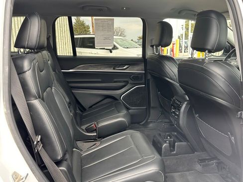 Used 2021 Jeep Grand Cherokee L Limited image 19