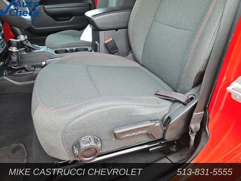 Used 2024 Jeep Wrangler Unlimited Rubicon AWD/4WD image 23