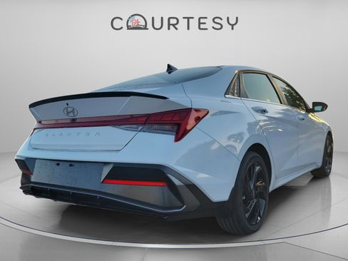 New 2026 Hyundai Elantra SEL Sport image 4