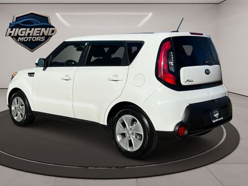 Used 2015 Kia Soul image 4