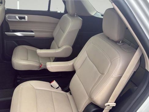 Certified 2022 Ford Explorer Limited image 34