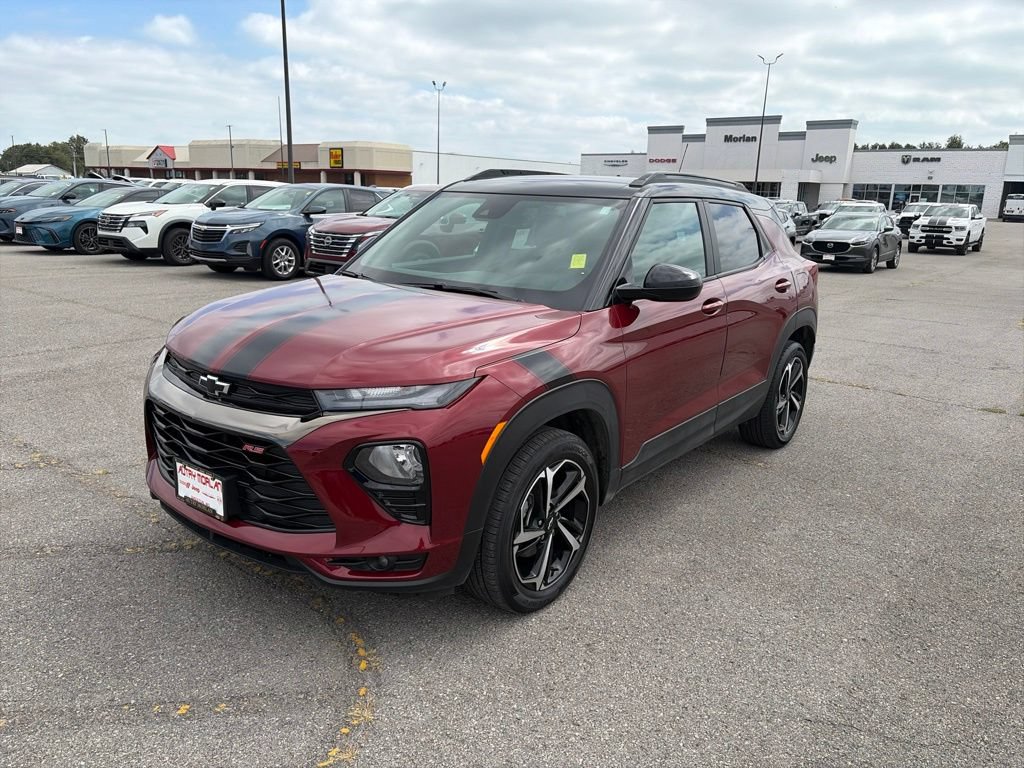 Used 2023 Chevrolet TrailBlazer RS w/ Technology Package AWD/4WD image 2