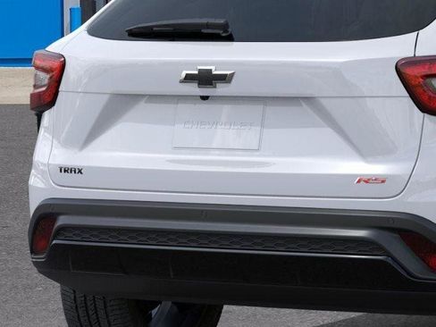 New 2026 Chevrolet Trax RS w/ Sunroof Package image 14