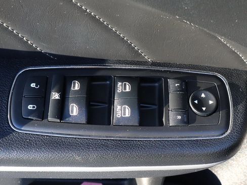 Used 2019 Dodge Charger Scat Pack w/ Plus Group image 14