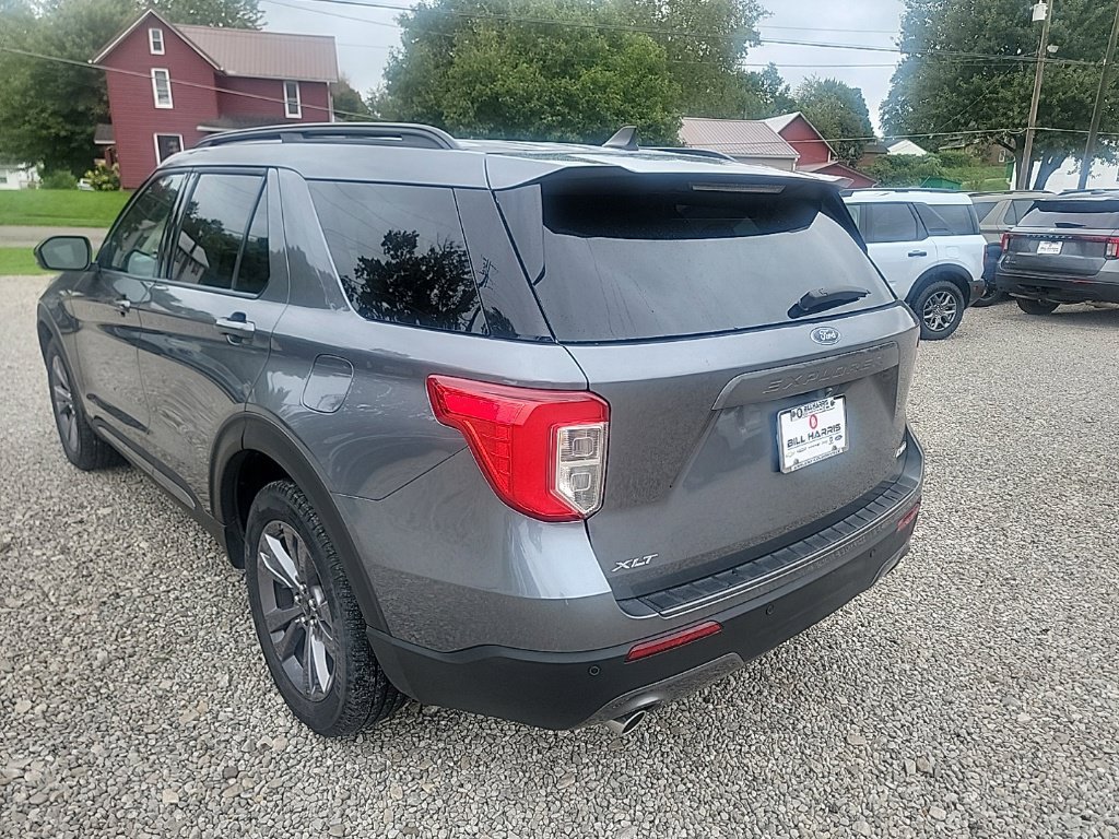 Used 2024 Ford Explorer XLT w/ Equipment Group 202A AWD/4WD image 7