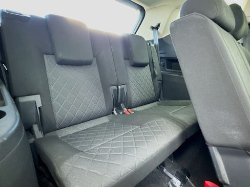 Used 2018 Volkswagen Atlas S FWD image 18