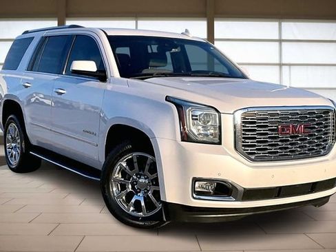 Used 2018 GMC Yukon Denali image 12
