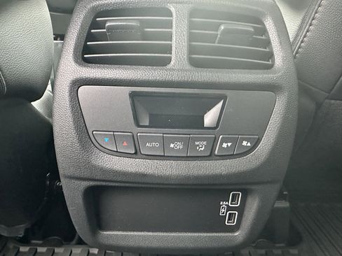 Used 2022 Honda Pilot TrailSport image 42