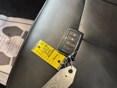 Used 2022 Jeep Grand Cherokee L Limited image 32