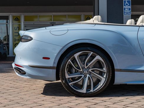 Used 2025 Bentley Continental GT Speed AWD/4WD image 27
