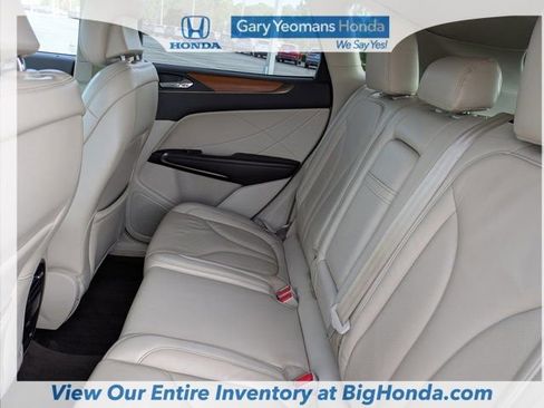 Used 2019 Lincoln MKC Select w/ Select Plus Package image 18