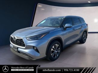 Used 2023 Toyota Highlander XLE video 1