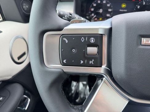 New 2026 Land Rover Discovery Limited Edition AWD/4WD image 27