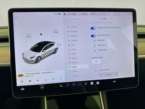 Used 2018 Tesla Model 3 Long Range image 34