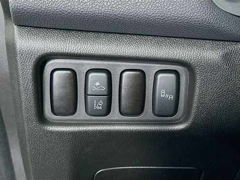 Used 2025 Mitsubishi Outlander Sport SE image 16