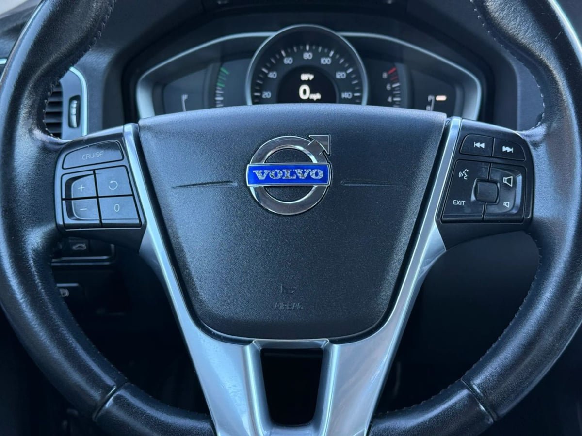 Used 2017 Volvo S60 T5 Dynamic FWD image 52