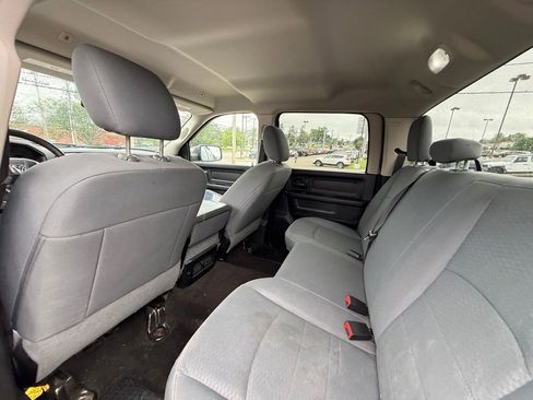Used 2017 RAM 1500 Express w/ Express Value Package AWD/4WD image 25