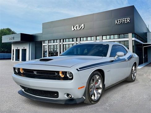 Used 2021 Dodge Challenger R/T image 4