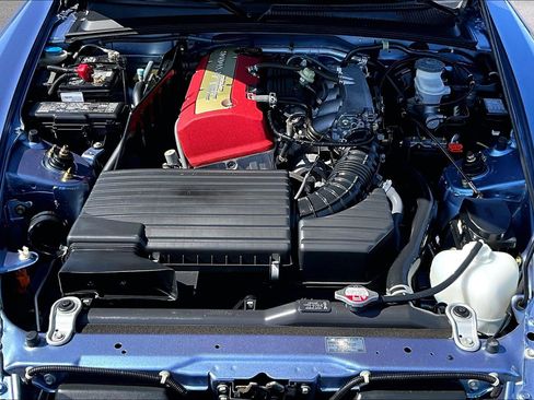 Used 2004 Honda S2000 image 8