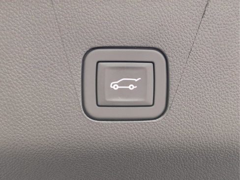 New 2026 Chevrolet Suburban High Country image 9