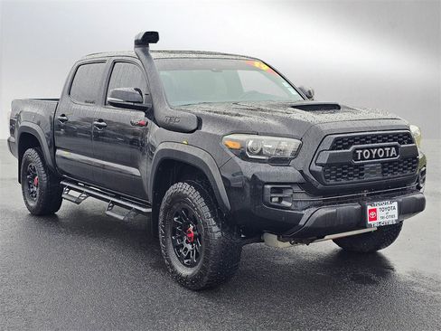 Used 2019 Toyota Tacoma TRD Pro image 7