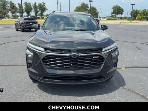 Used 2026 Chevrolet Trax RS w/ Driver Confidence Package FWD image 3