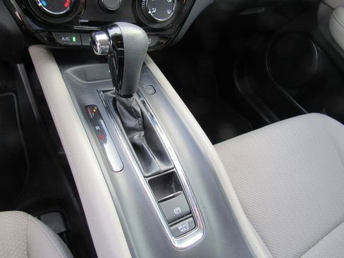 Used 2018 Honda HR-V LX image 23