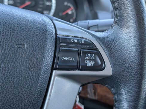 Used 2011 Honda Accord EX-L image 23