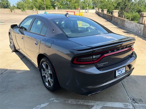 Used 2016 Dodge Charger SXT w/ AWD Plus Group image 4