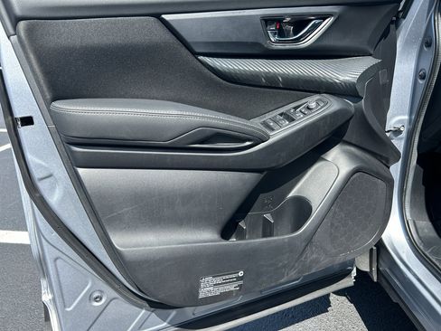 Used 2024 Subaru Ascent Premium w/ Convenience Package image 22