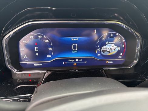 Used 2024 Chevrolet Silverado 3500 High Country w/ High Country Premium Package image 10