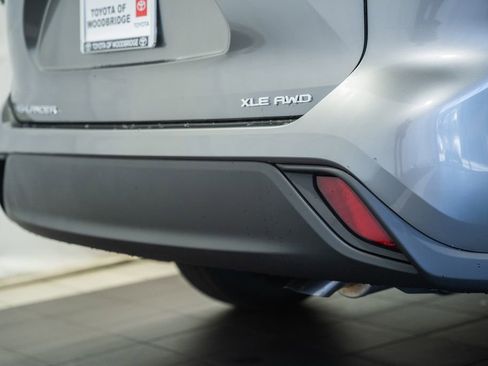 New 2026 Toyota Highlander XLE AWD/4WD image 8