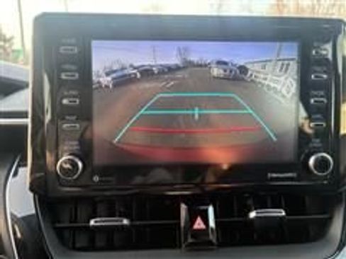 Used 2021 Toyota Corolla SE image 36