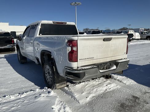 Used 2022 Chevrolet Silverado 3500 LT w/ All Star Edition image 4