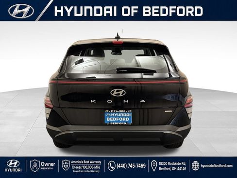 Used 2024 Hyundai Kona SE AWD/4WD image 8