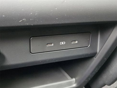 Certified 2024 Porsche Cayenne Turbo image 27