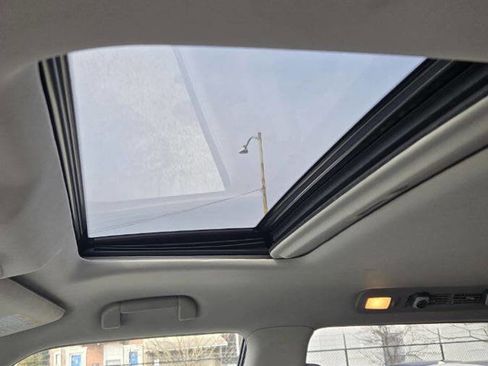 Used 2017 INFINITI QX80 4WD image 7