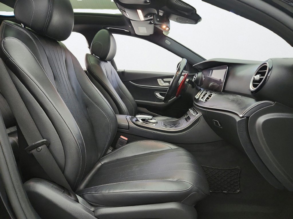 Used 2020 Mercedes-Benz E 350 4MATIC Sedan image 30