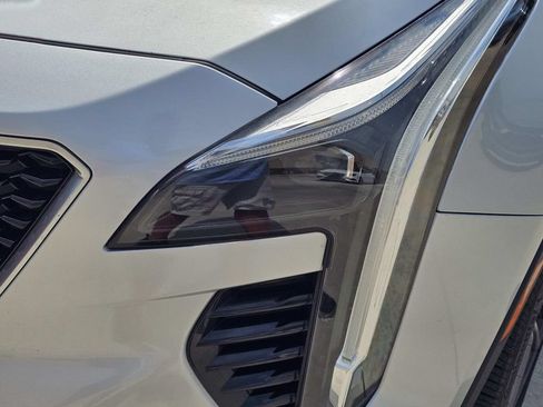 Used 2019 Cadillac XT4 Sport w/ Driver Awareness Package FWD image 7