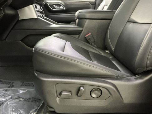 Used 2024 Chevrolet Tahoe LT image 22