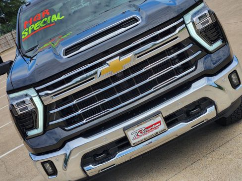 Used 2026 Chevrolet Silverado 2500 LTZ w/ LTZ Premium Texas Edition AWD/4WD image 14