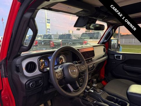 Used 2024 Jeep Wrangler Unlimited Sport AWD/4WD image 13