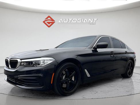 Used 2019 BMW 530i xDrive w/ Convenience Package image 11